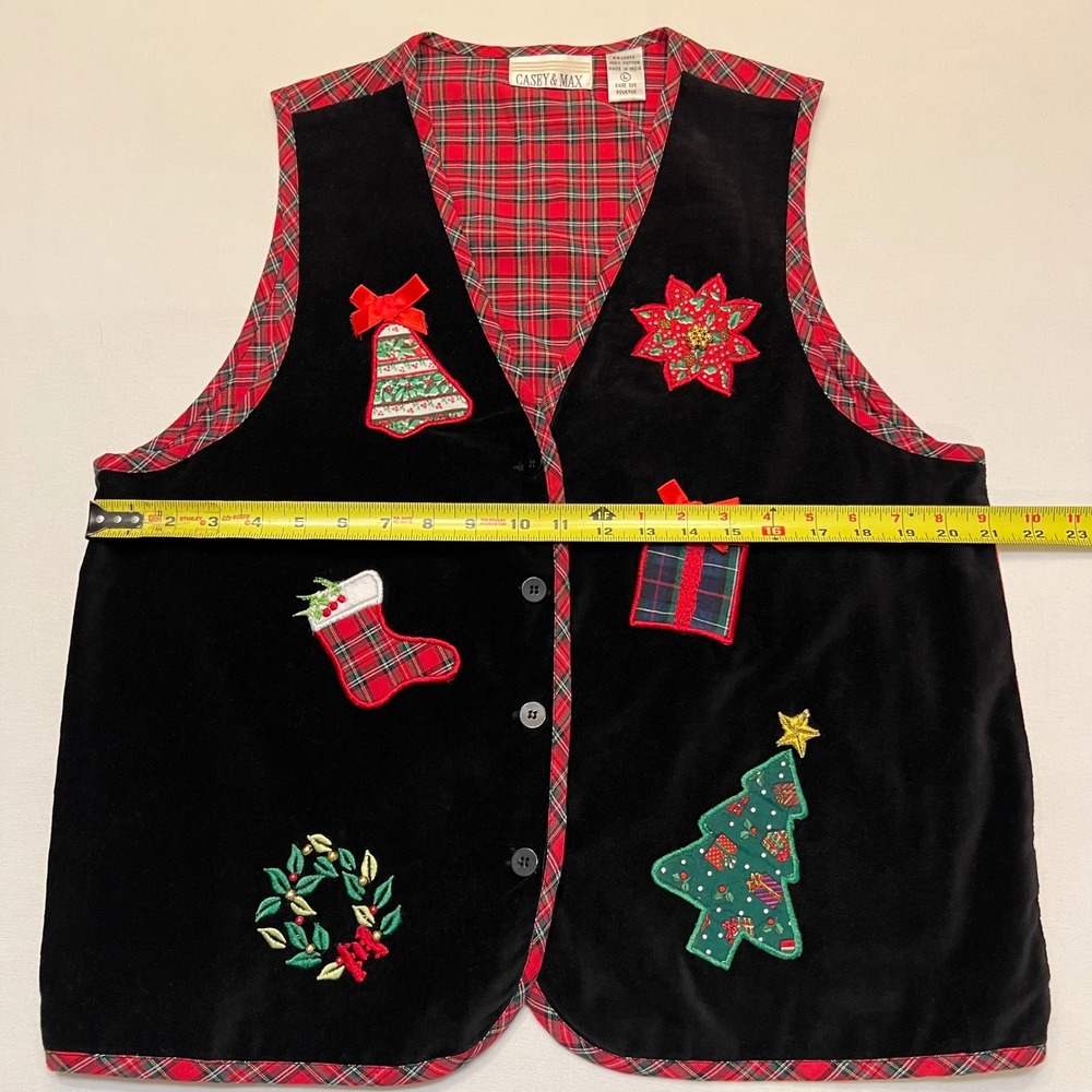 Casey & Max Black Red Plaid Vintage Embroidered Christmas Holiday Vest Size L - Picture 5 of 6